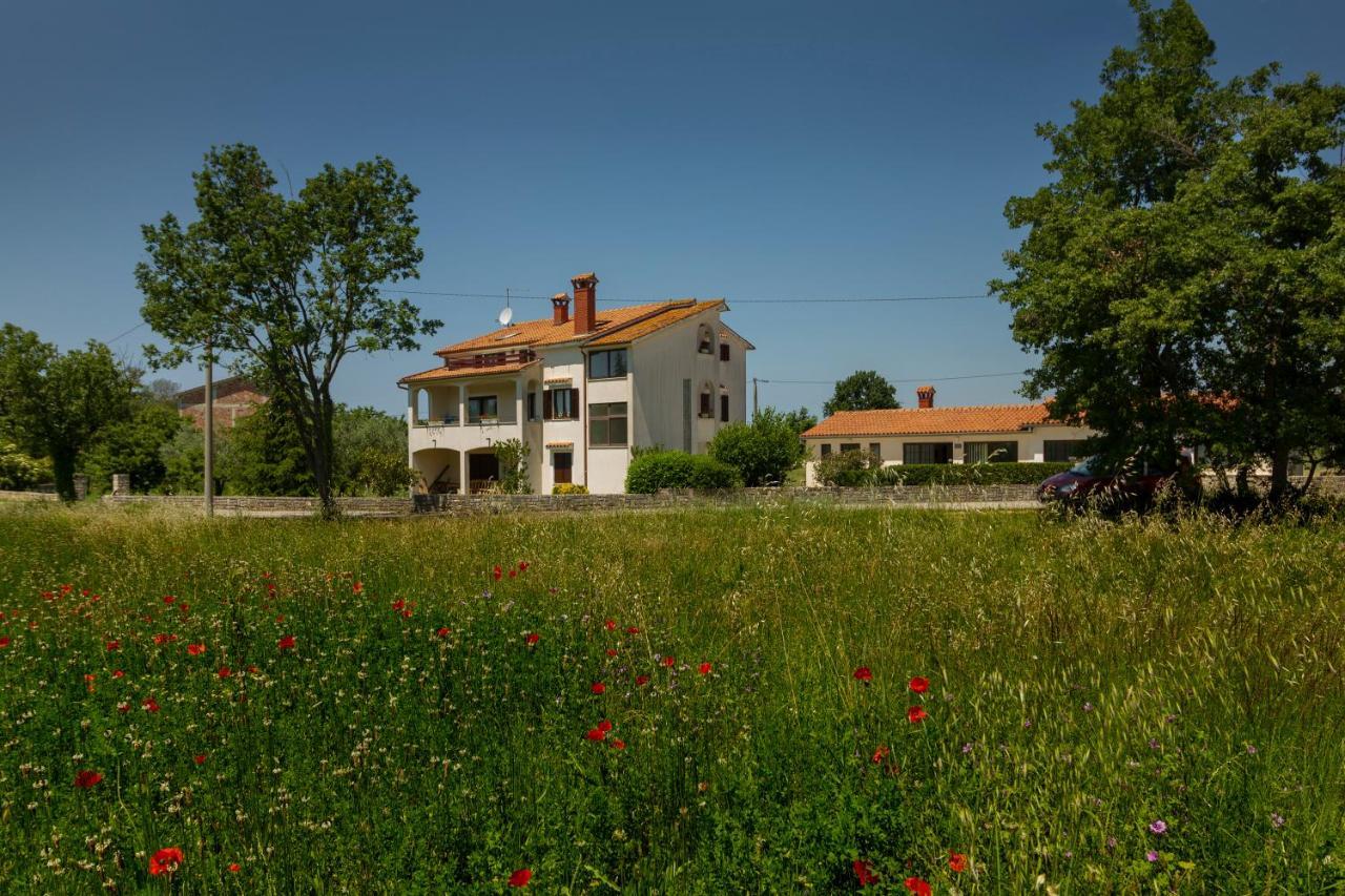 App Fiorela Porec Exterior photo